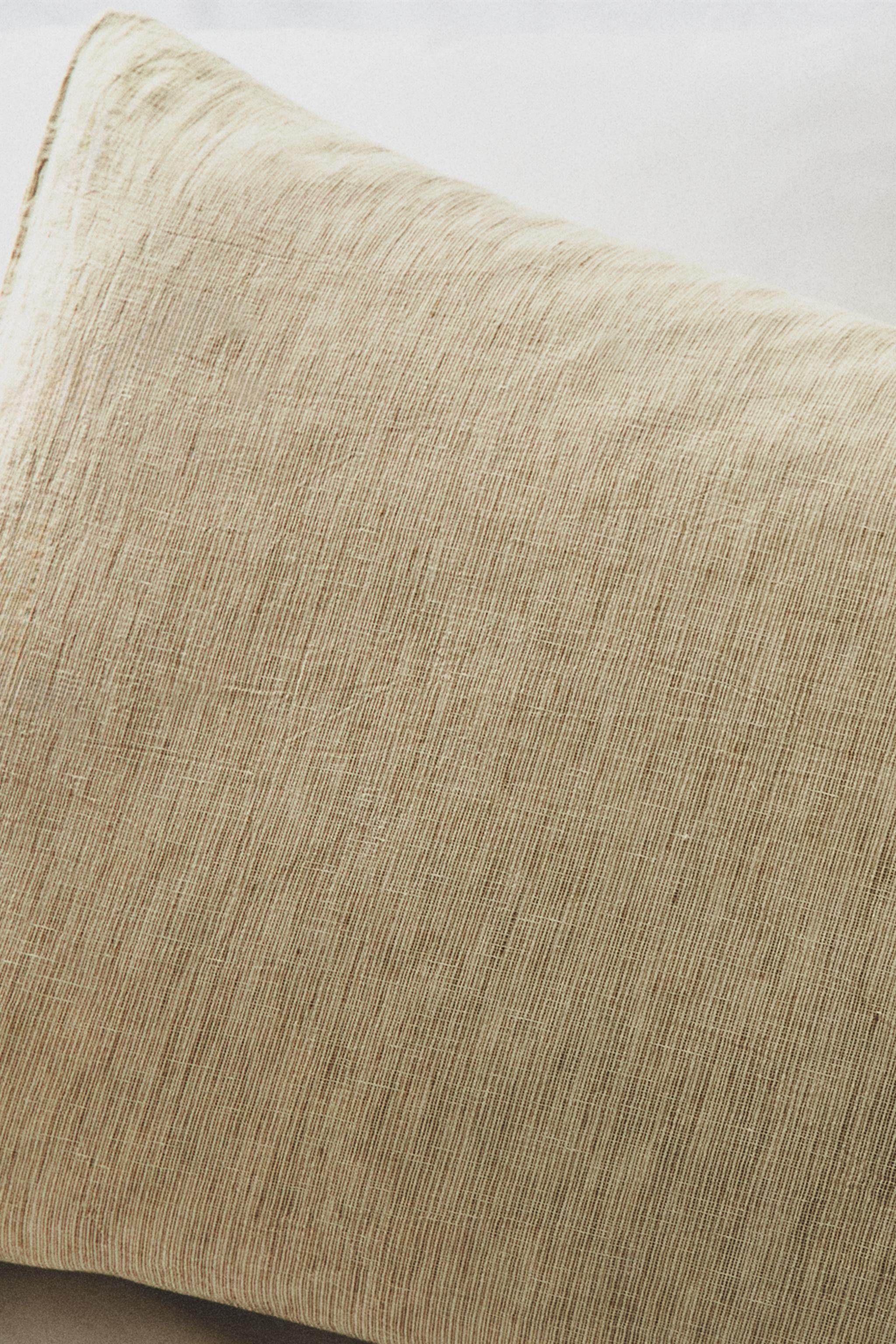 TEXTURED STRIPED PILLOWCASE
